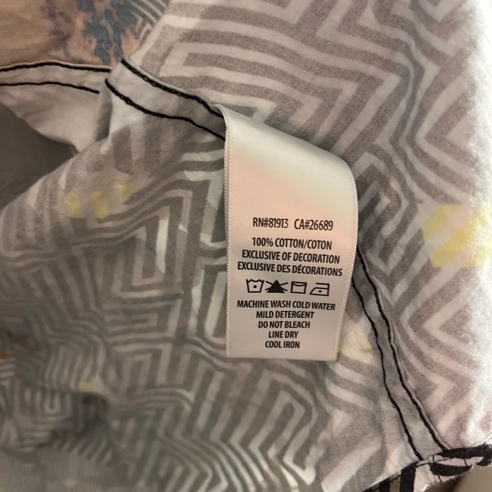 Robert Graham Exclusive Wild Summer Resort Shirt - Picture 9 of 9